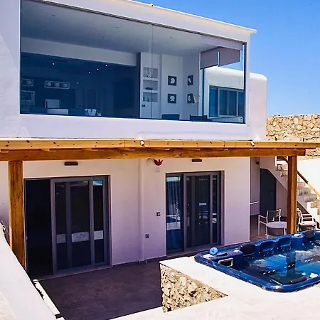 Frankie's Sunrise Villa